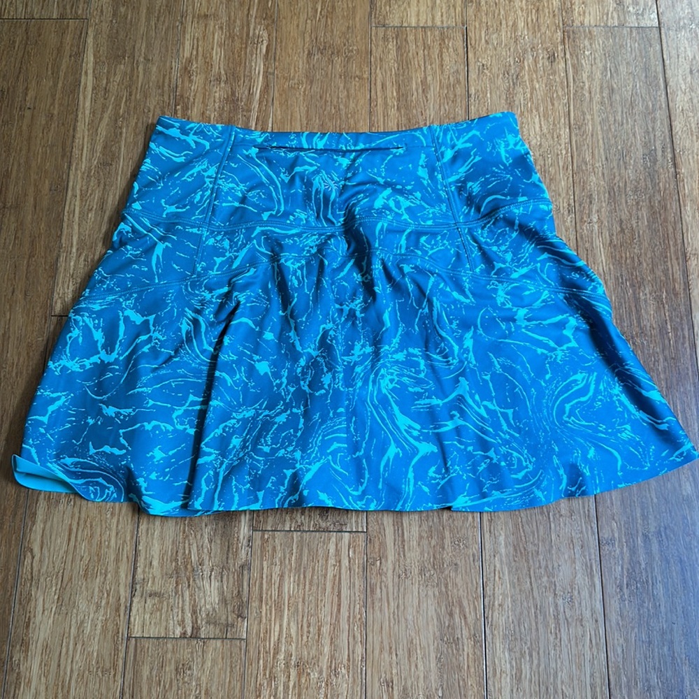 Athleta Ace Printed Tennis Skort 13.5" Ripple Marble Borealis Size Small - Picture 9 of 10